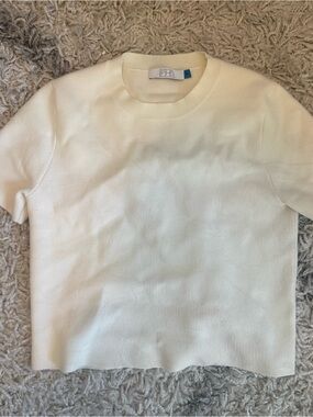 PH5 Women’s Cream Short-Sleeve Crewneck Sweater
